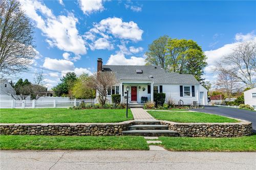 42 Grasslands Rd, East Greenwich, RI, 02818-3042 | Card Image