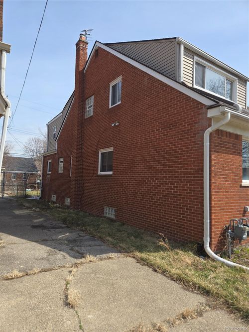 4158 Bedford St, Detroit, MI, 48224-3621 | Card Image