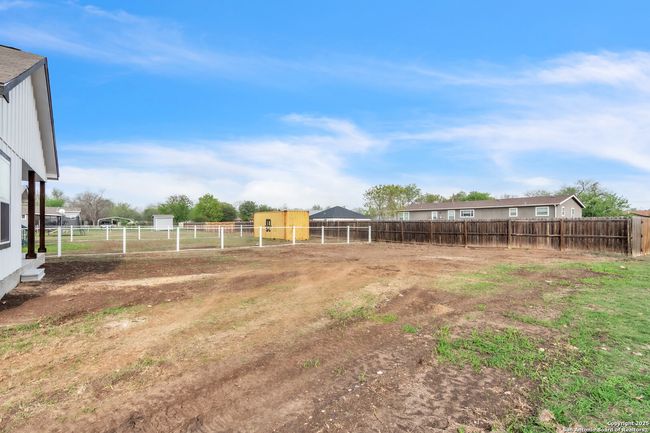 1702 17 Th St, House other with 3 bedrooms, 2 bathrooms and null parking in Hondo TX | Image 32
