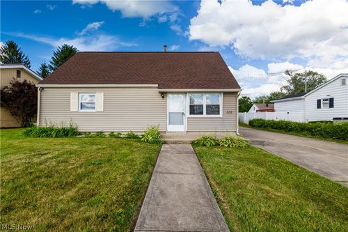 128 Pembroke Rd, Steubenville, OH, 43953-3450 | Card Image