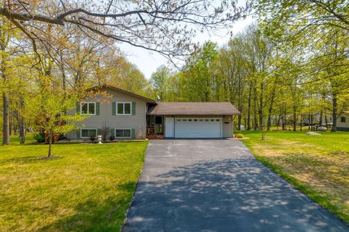 33240 Gary Dr, Grand Rapids, MN, 55744-5142 | Card Image