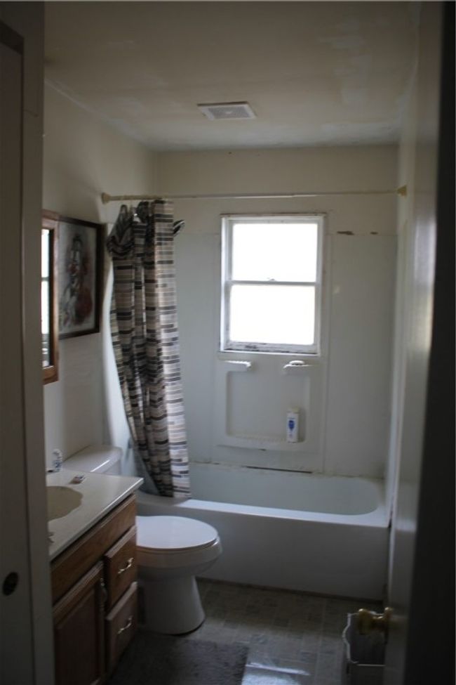 812 5 Th St, House other with 2 bedrooms, 1 bathrooms and 2 parking in Rochester PA | Image 8