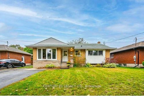 224 River Rd E, Kitchener, ON, N2B2G8 | Card Image