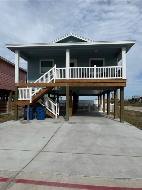 103 Redfish Ln, Port Aransas, TX, 78373-1550 | Card Image