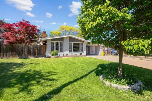 757 Garner Ave, Ottawa, ON, K1V6M5 | Card Image