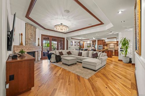 206-120 C Ave, Coronado, CA, 92118-1422 | Card Image