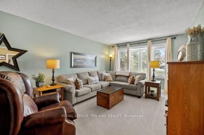 21 Sherwood Cres, House other with 5 bedrooms, 3 bathrooms and 6 parking in Exeter ON | Image 7