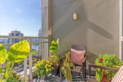 1808-1238 Richards St, Vancouver, BC, V6B6M6 | Card Image