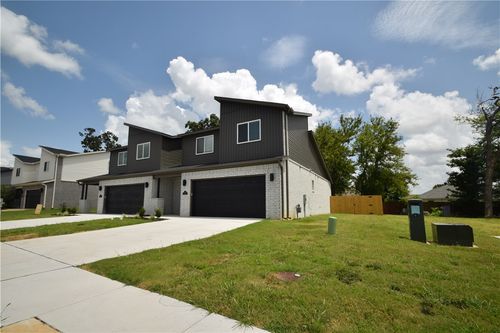 646 Sun Meadows Loop, Centerton, AR, 72719-4047 | Card Image