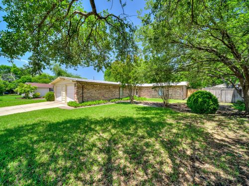 744 Greenhaven Dr, Richardson, TX, 75080-3102 | Card Image