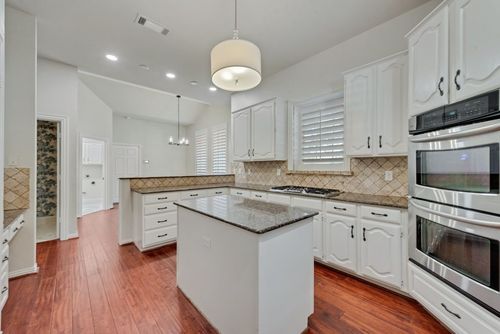 806 Shadow Glen Dr, Southlake, TX, 76092-7236 | Card Image