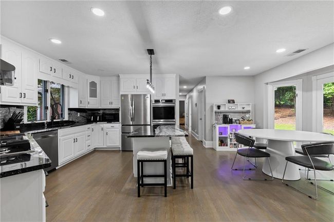 630 Buttercup Trce, House other with 7 bedrooms, 5 bathrooms and null parking in Alpharetta GA | Image 25