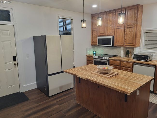 60355 Highway 26, House other with 5 bedrooms, 4 bathrooms and null parking in John Day OR | Image 14