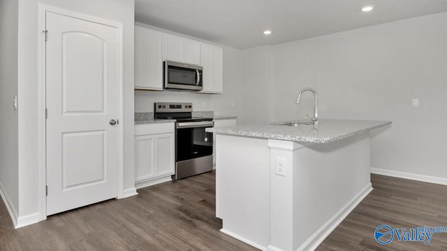 127 Trestle Point Dr, House other with 4 bedrooms, 2 bathrooms and null parking in Harvest AL | Image 6