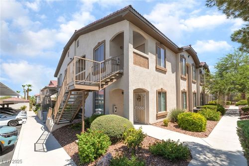 522-2305 W Horizon Ridge Pkwy, Henderson, NV, 89052-5764 | Card Image