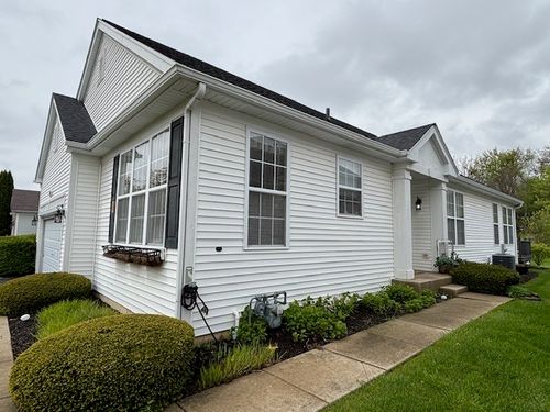93 Netherlands Dr, Antioch, IL, 60002-2629 | Card Image