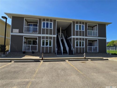 32-485 1st Ave Nw, Weyburn, SK, S4H1T1 | Card Image