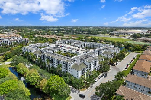 2629-1660 Renaissance Commons Blvd, Boynton Beach, FL, 33426-7200 | Card Image