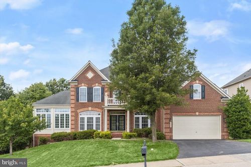4000 Carriage Hill Dr, FREDERICK, MD, 21704-7325 | Card Image