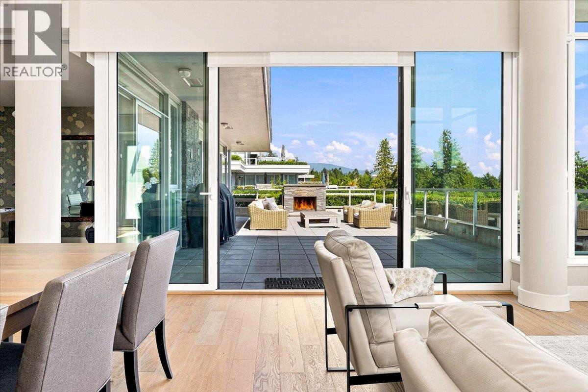 Residential in West Vancouver 4