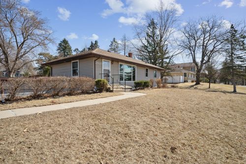 2860 Highview Ter, Eagan, MN, 55121-1110 | Card Image