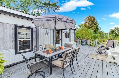 17 West St, Dellroy, OH, 44620-8308 | Card Image