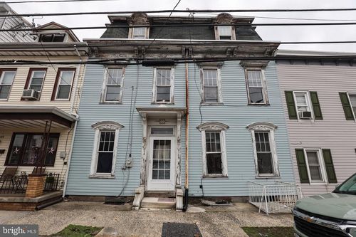 125 S 3rd St, MINERSVILLE, PA, 17954-1603 | Card Image