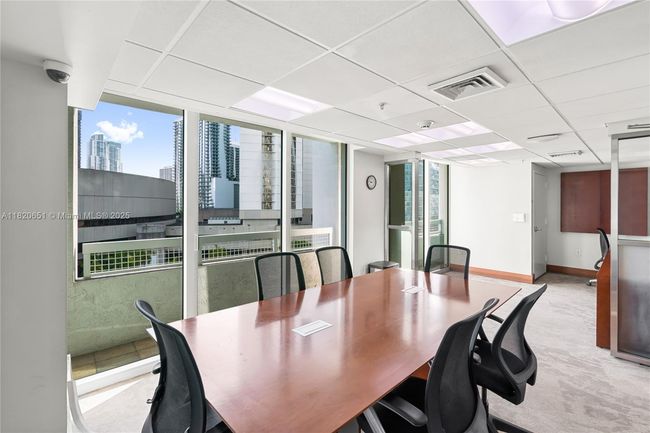 APT-707 - 31 Se 5 Th St, Condo with 1 bedrooms, 1 bathrooms and null parking in Miami FL | Image 36