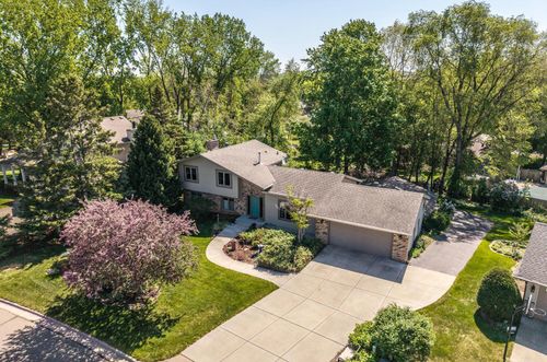 15505 Logarto Ln, Burnsville, MN, 55306-5164 | Card Image