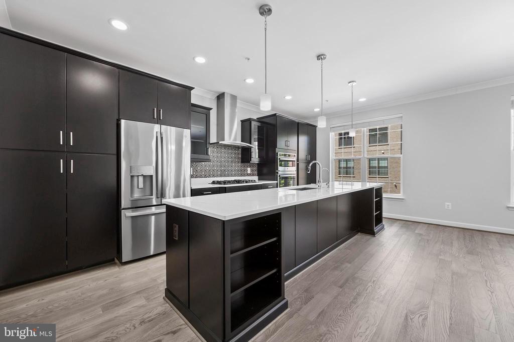 Residential in OXON HILL 2