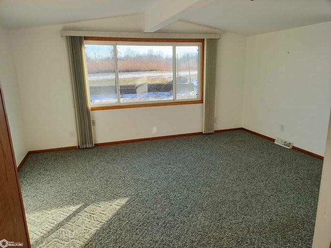 32669 Walnut Ave, Home with 3 bedrooms, 3 bathrooms and 2 parking in Coon Rapids IA | Image 29