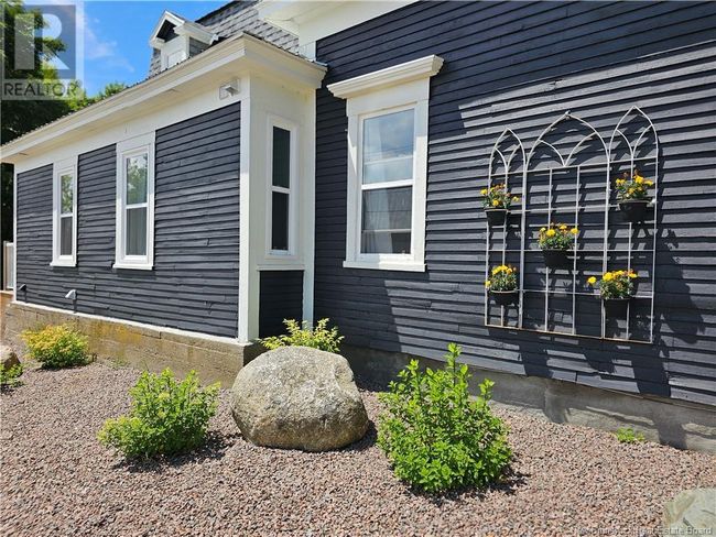 12 Union St, House other with 2 bedrooms, 3 bathrooms and null parking in Saint Stephen NB | Image 4