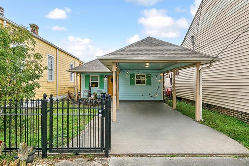 2005 Josephine St, New Orleans, LA, 70113-1539 | Card Image