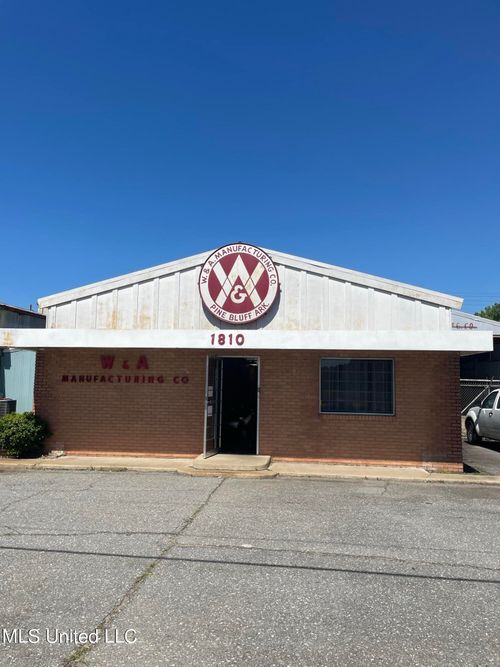 1810 S Ohio St, Pine Bluff, AR, 71601-6702 | Card Image