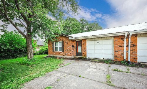 1922 Circle Ginny, Middletown, OH, 45044-7021 | Card Image