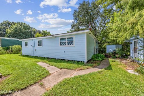 585 Becket Dr, Church Point, LA, 70525-5829 | Card Image
