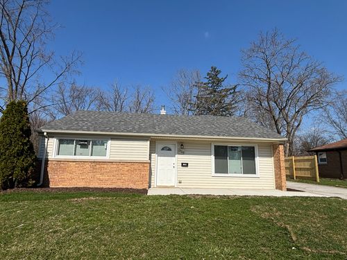 320 Minocqua St, Park Forest, IL, 60466-1933 | Card Image