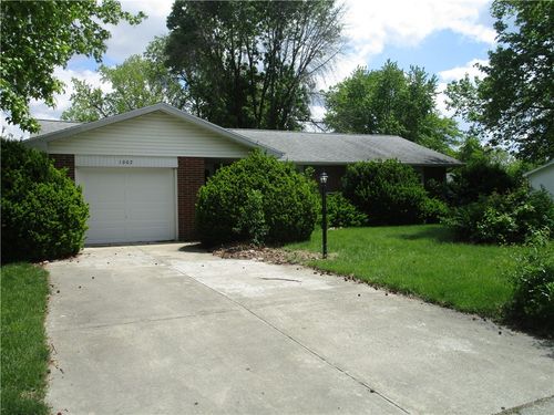 1002 Illinois Street, Pana, IL, 62557 | Card Image