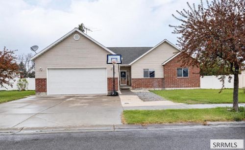 580 Cook St, Rexburg, ID, 83440-2550 | Card Image
