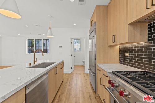 5538 Tova Drive, Sherman Oaks, CA, 91411 | Card Image