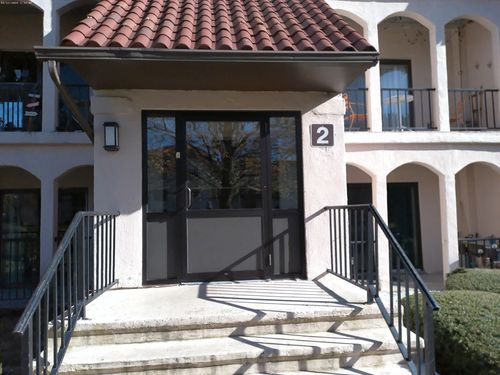 1-685 Oak St, Brockton, MA, 02301-1185 | Card Image