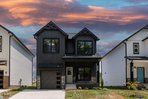 622 Southern Pass Run, Clarksville, TN, 37043-2740 | Card Image