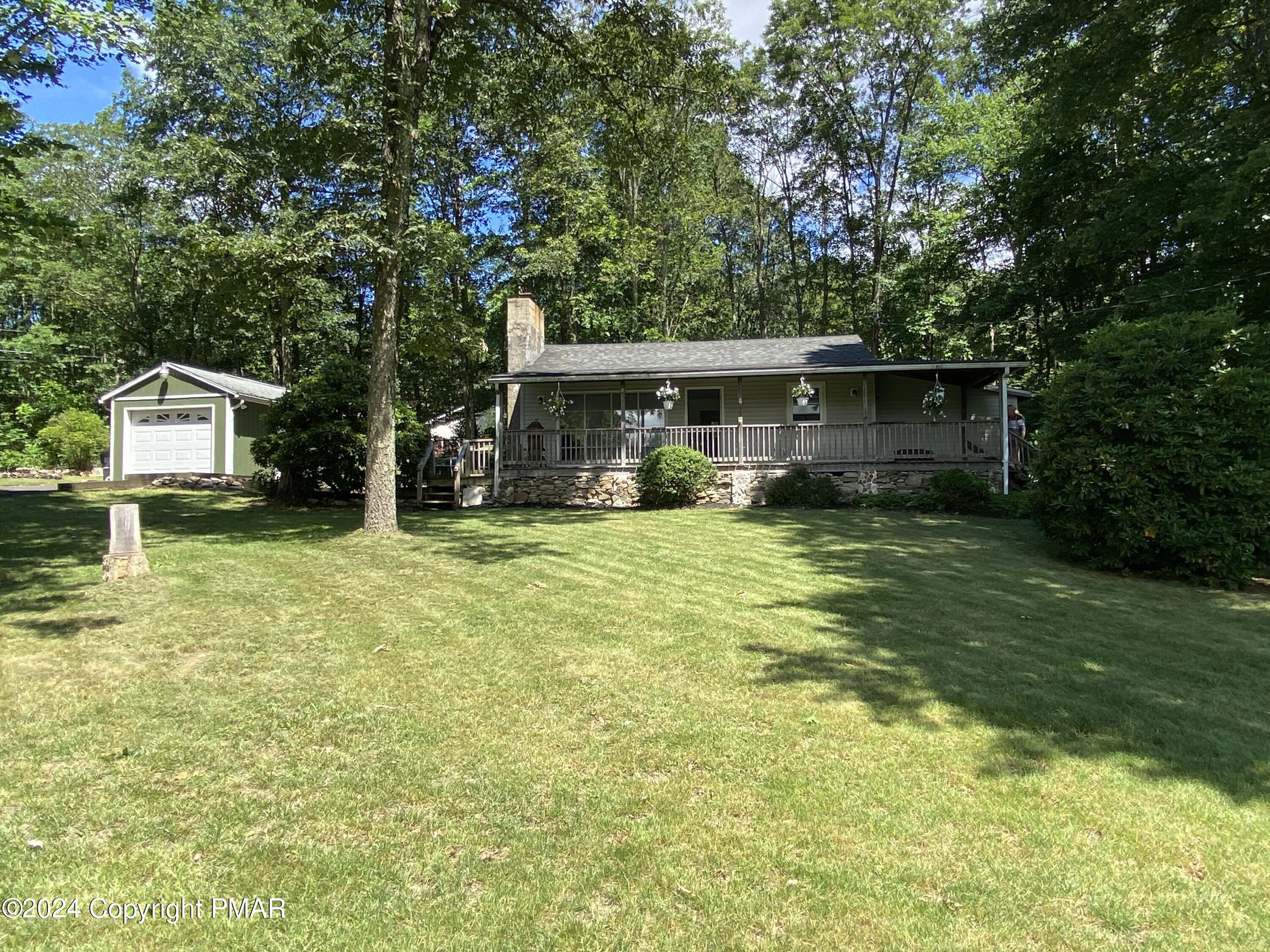 Twin Lake Dr, Kunkletown, PA 18058