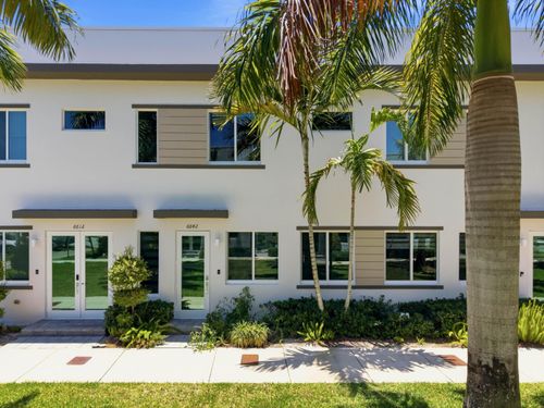 6642-6642 Nw 103rd Parkway, Doral, FL, 33178 | Card Image