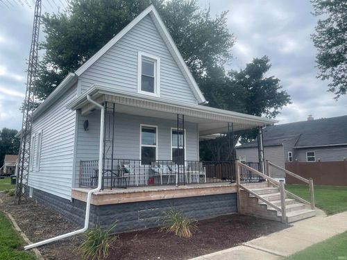 311 S Depot St, Walton, IN, 46994-9434 | Card Image
