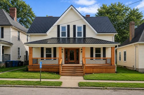 221 W Hickman St, Winchester, KY, 40391-1835 | Card Image