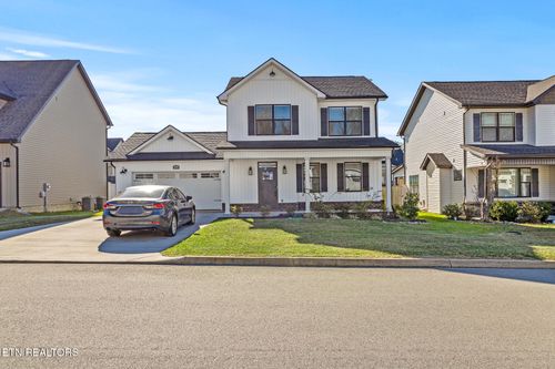 1422 Dream Catcher Dr, Knoxville, TN, 37920-6416 | Card Image