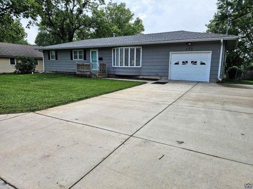 525 N 6th St, Sabetha, KS, 66534-1601 | Card Image