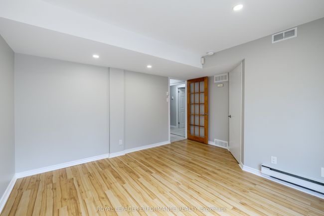 6917 Du Bois Ave, Condo with 3 bedrooms, 3 bathrooms and 2 parking in Orleans ON | Image 9
