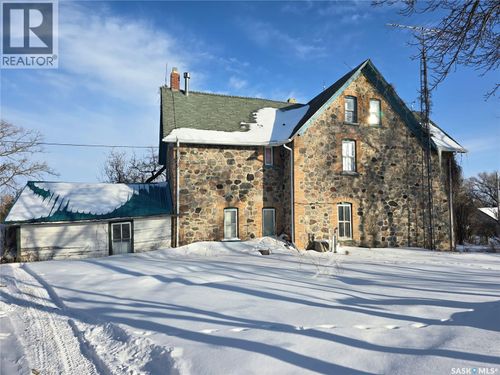 934 Main St, Broadview, SK, S0G5C0 | Card Image